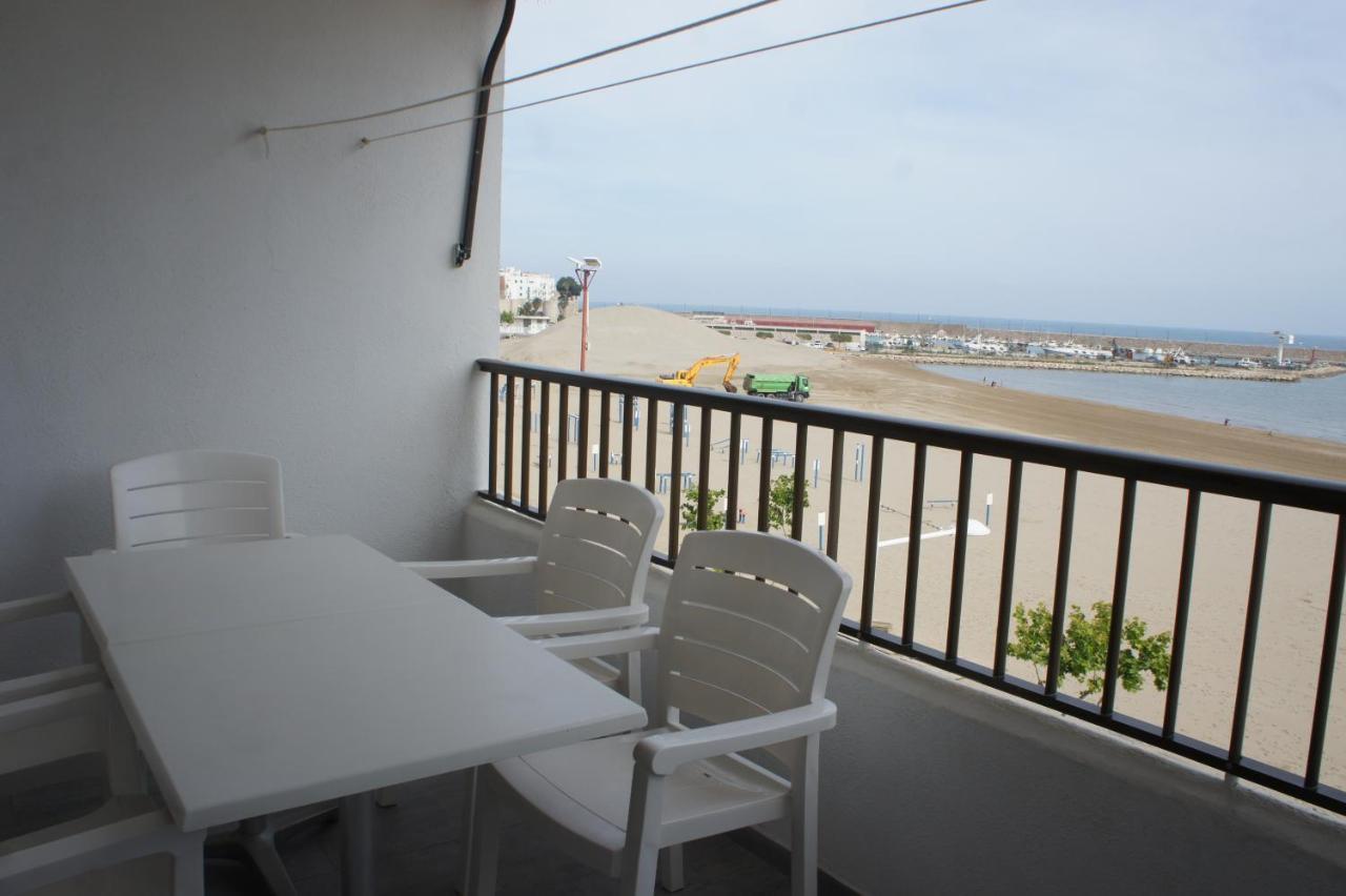 Apartamento dos dormitorios, primera línea y aire acondicionado Peníscola Exterior foto