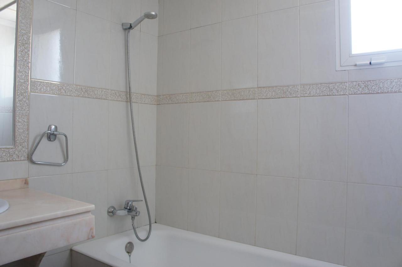 Apartamento dos dormitorios, primera línea y aire acondicionado Peníscola Exterior foto