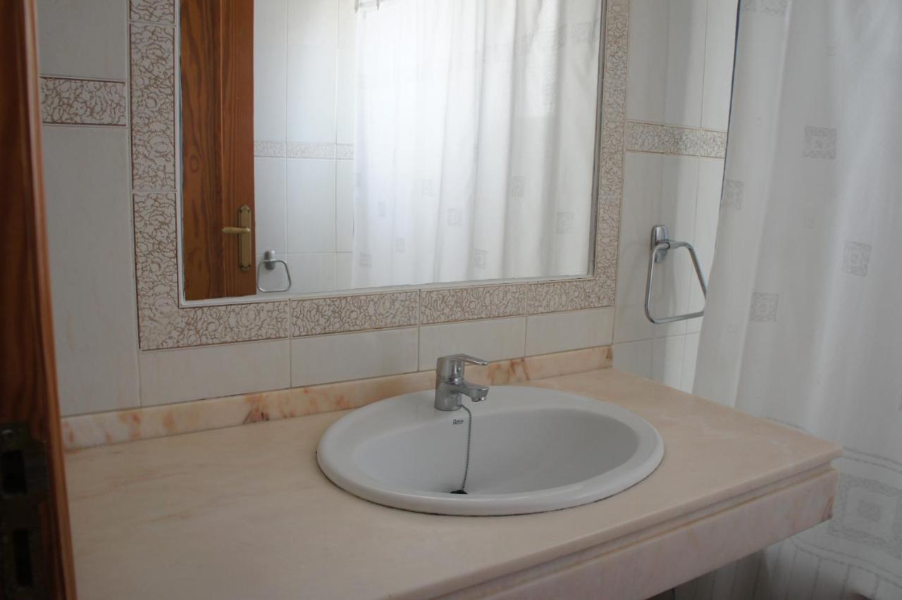 Apartamento dos dormitorios, primera línea y aire acondicionado Peníscola Exterior foto
