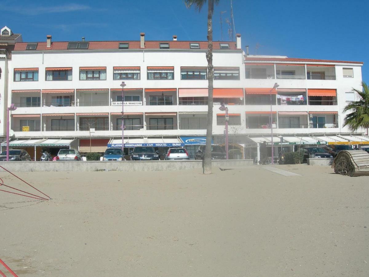 Apartamento dos dormitorios, primera línea y aire acondicionado Peníscola Exterior foto
